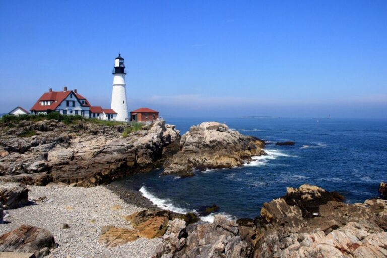 The Best Places To Visit In Maine - All the Best Spots