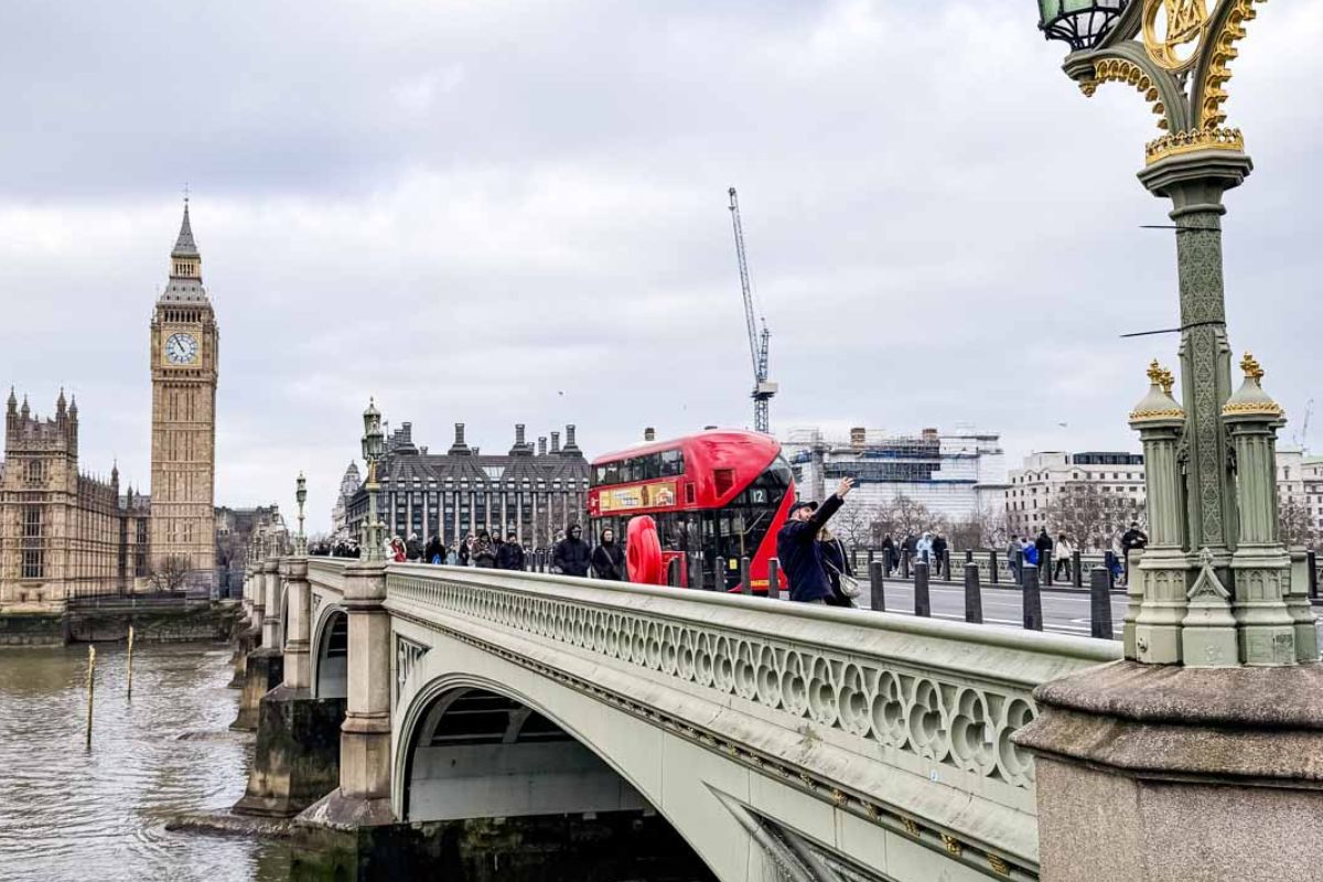 Photo of the Westminster Bridge in London.