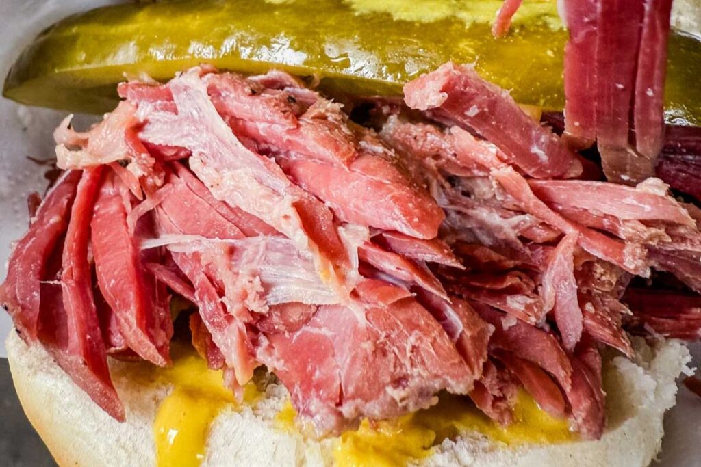 Photo of salted beef beigel.